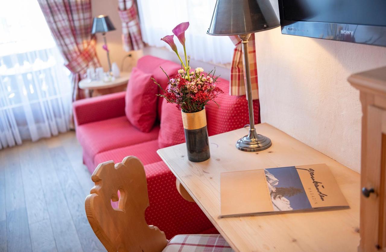 Hotel Alpina Klosters Ngoại thất bức ảnh